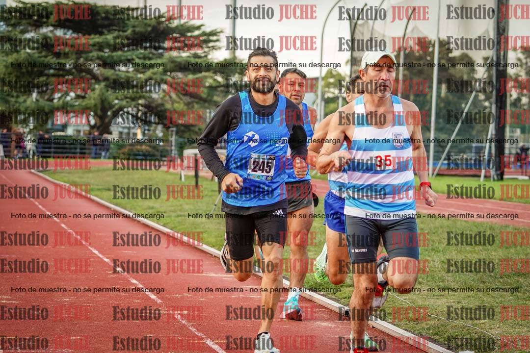 Fotos de los 1500 m llanos de varones