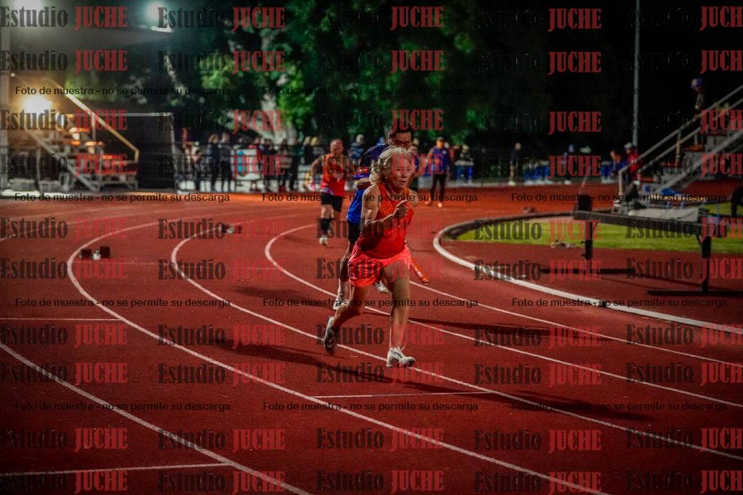 Fotos de las postas 4x100 m mixtas