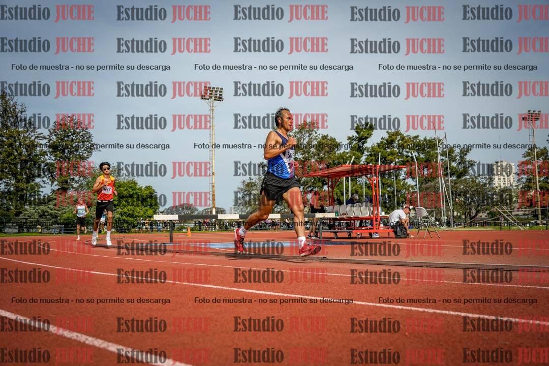 Fotos de los 3000 m llanos de varones