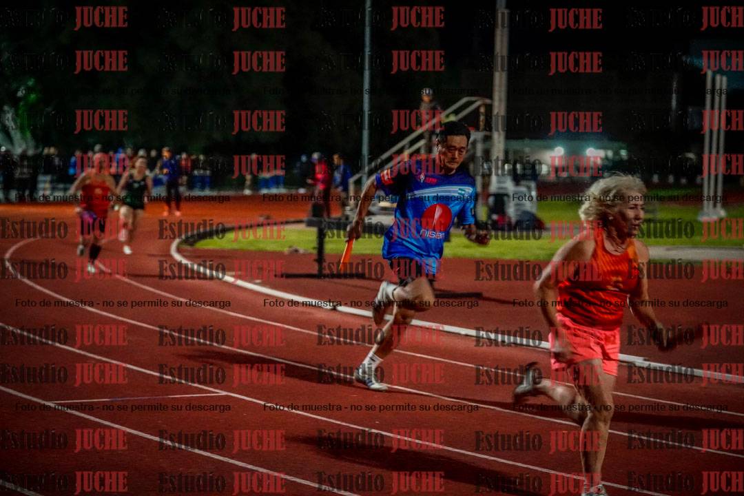 Fotos de las postas 4x100 m mixtas