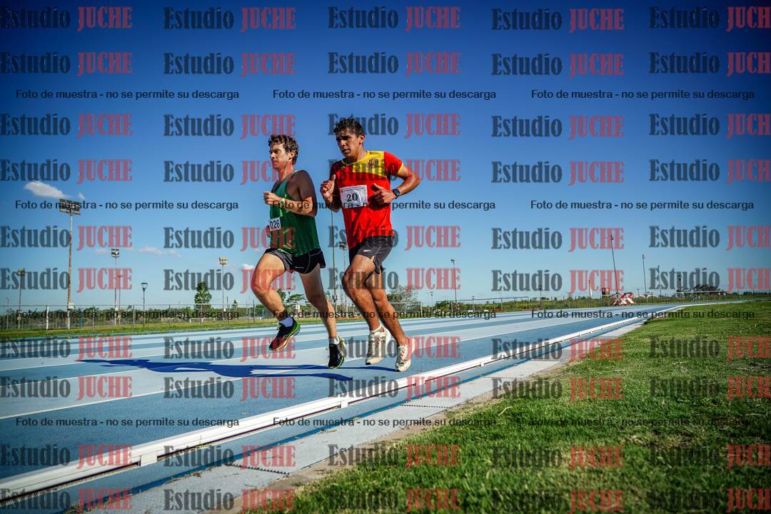Fotos de los 3000 m llanos de varones