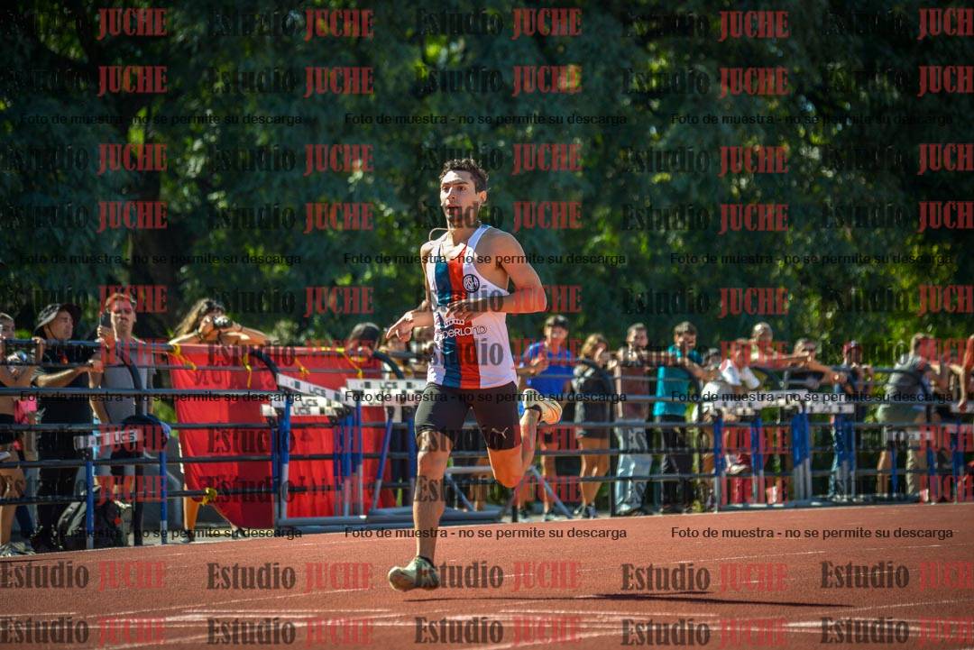 Fotos de los 400 m llanos de varones