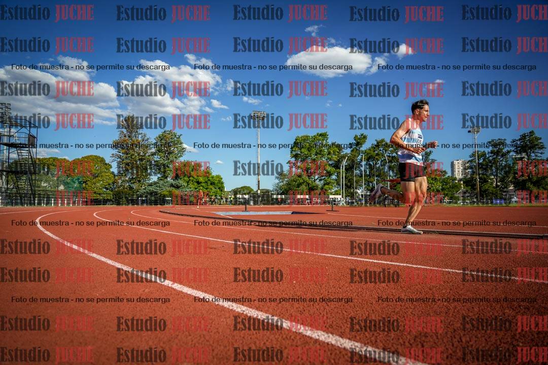 Fotos de los 3000 m llanos de varones