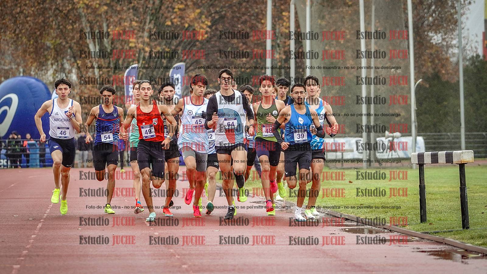 Fotos de los 1500 m llanos de varones