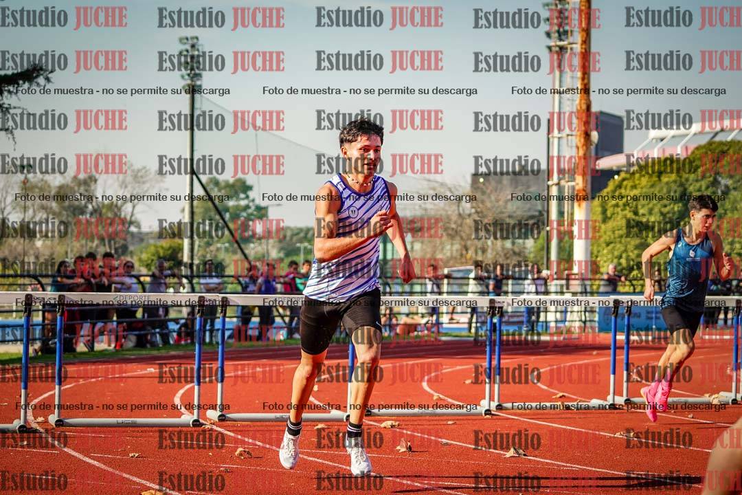 Fotos de los 400 m con vallas de varones