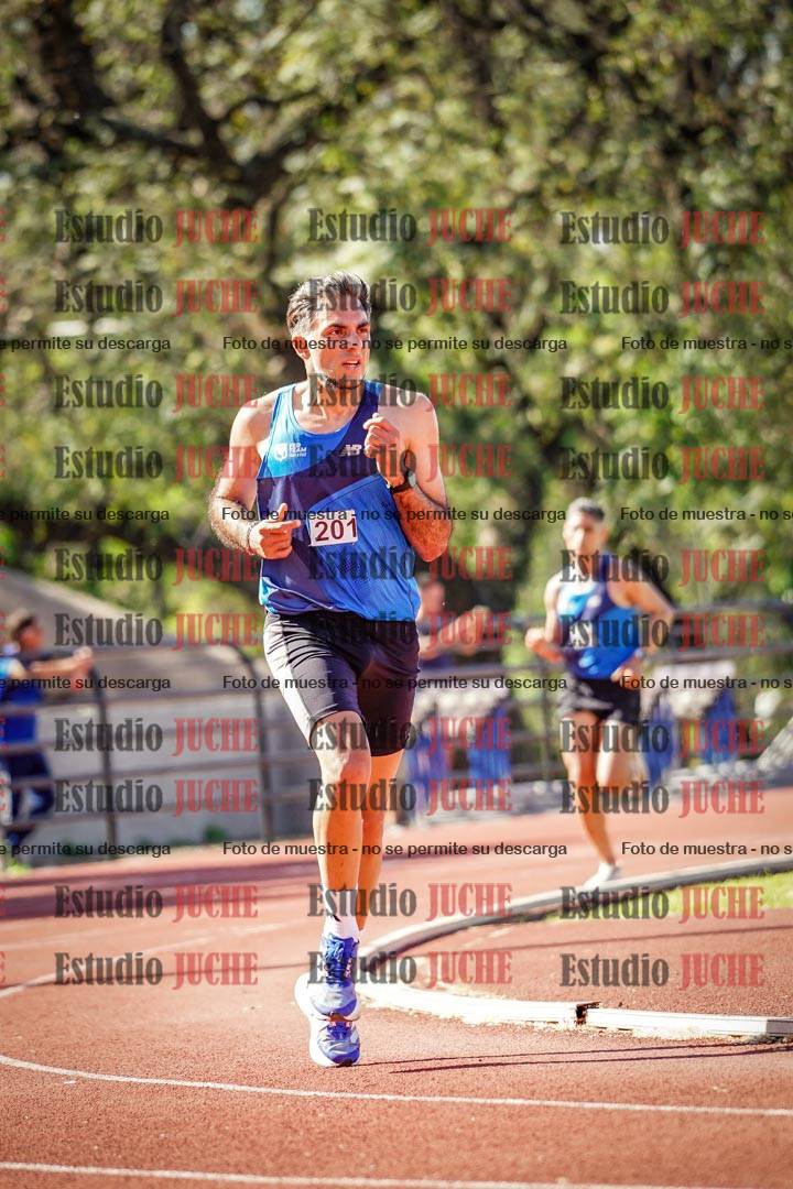 Fotos de los 5000 m llanos de mujeres y varones