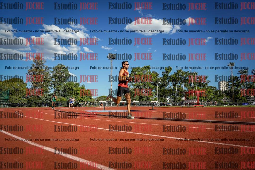 Fotos de los 3000 m llanos de varones