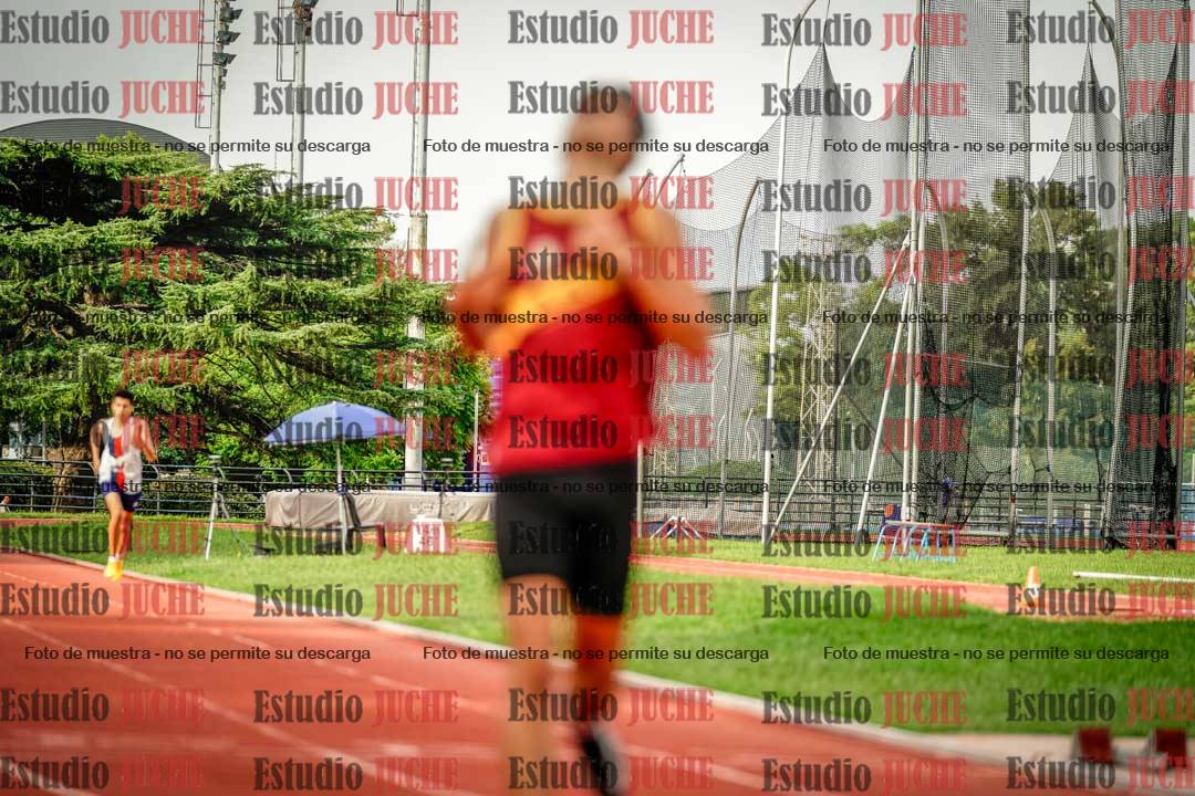 Fotos de los 400 m llanos de varones