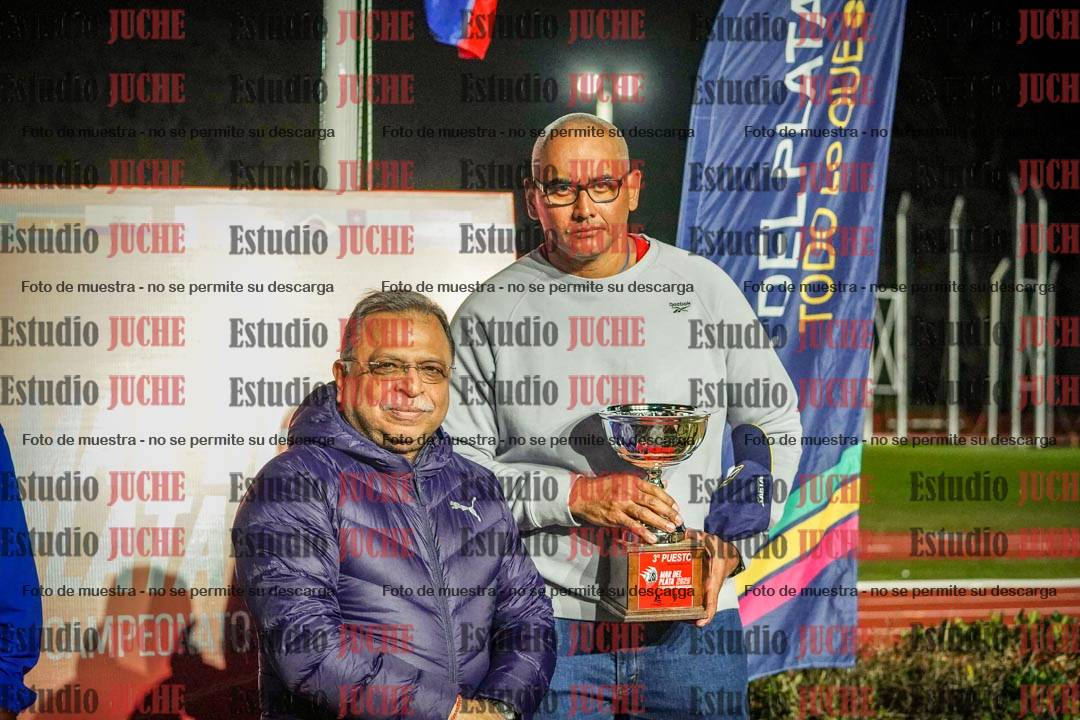 Fotos de algunos extras y podios del día 3