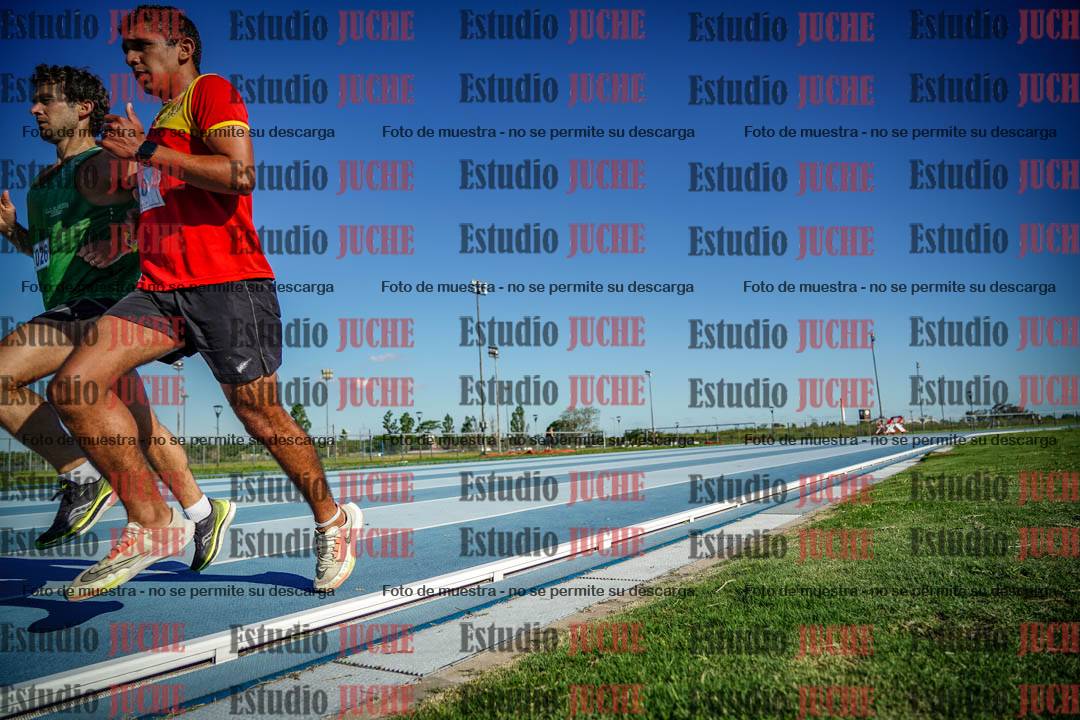 Fotos de los 3000 m llanos de varones