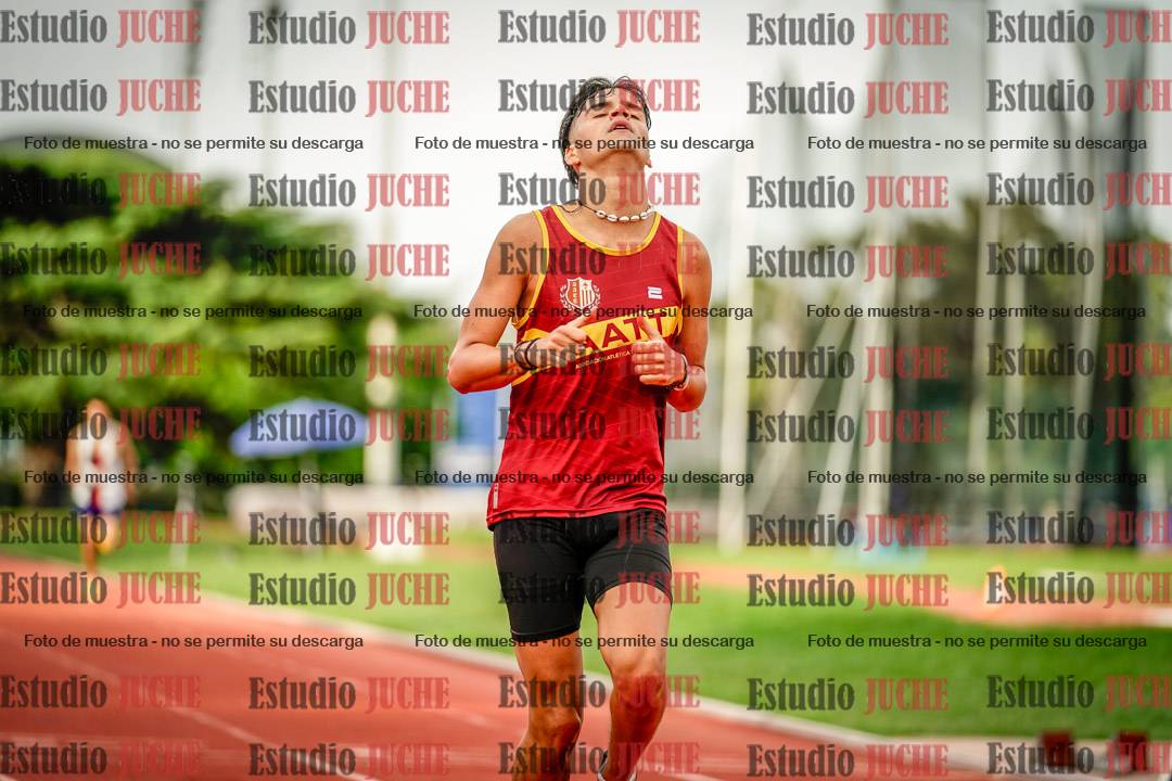 Fotos de los 400 m llanos de varones