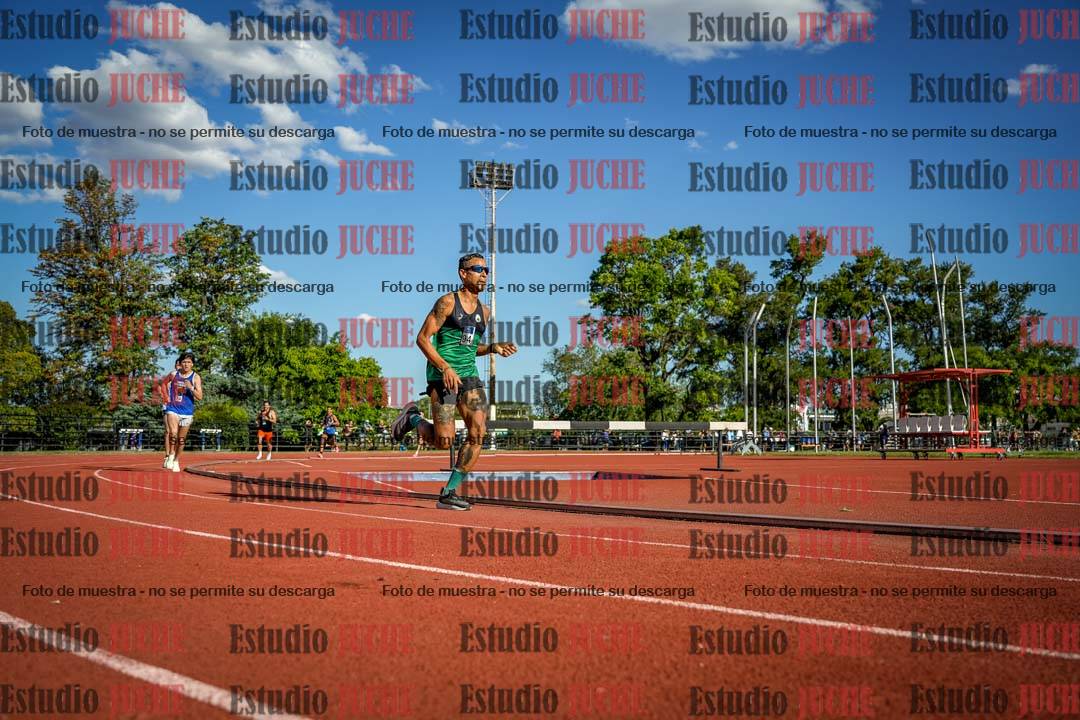 Fotos de los 3000 m llanos de varones