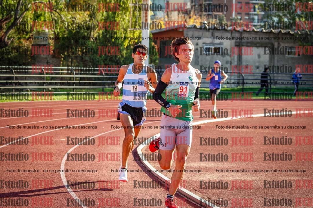 Fotos de los 3000 m llanos de varones