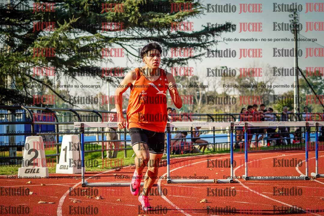 Fotos de los 400 m con vallas de varones