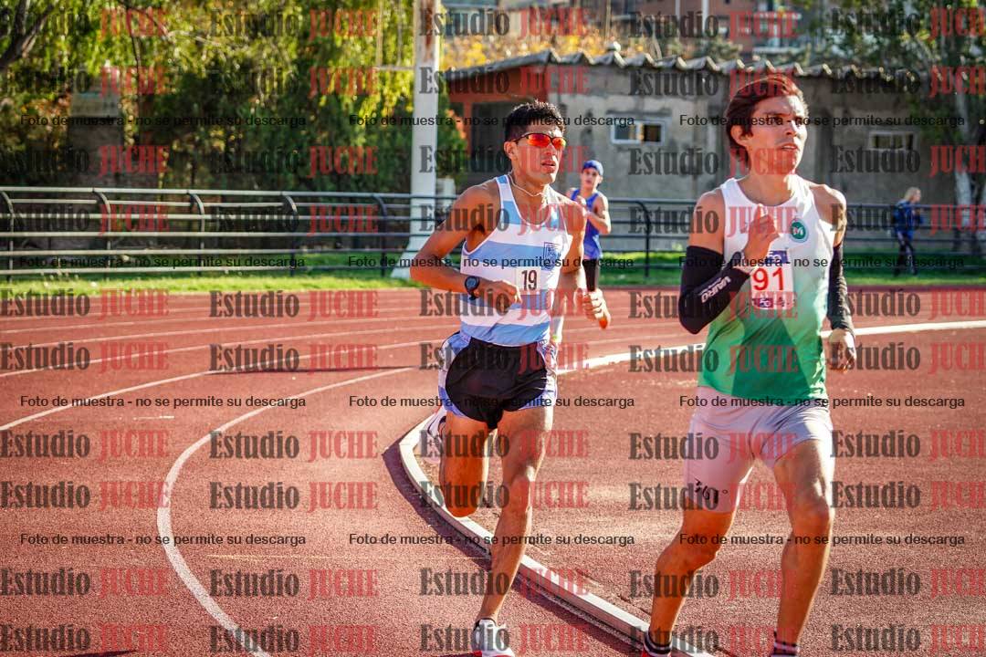 Fotos de los 3000 m llanos de varones
