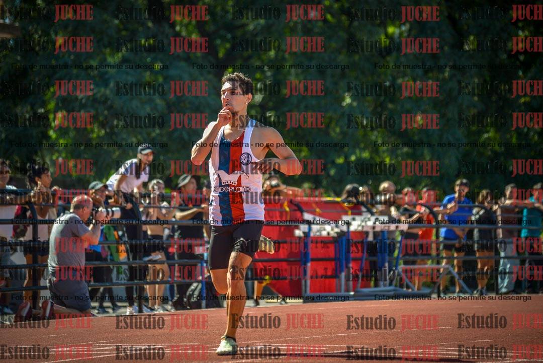 Fotos de los 400 m llanos de varones