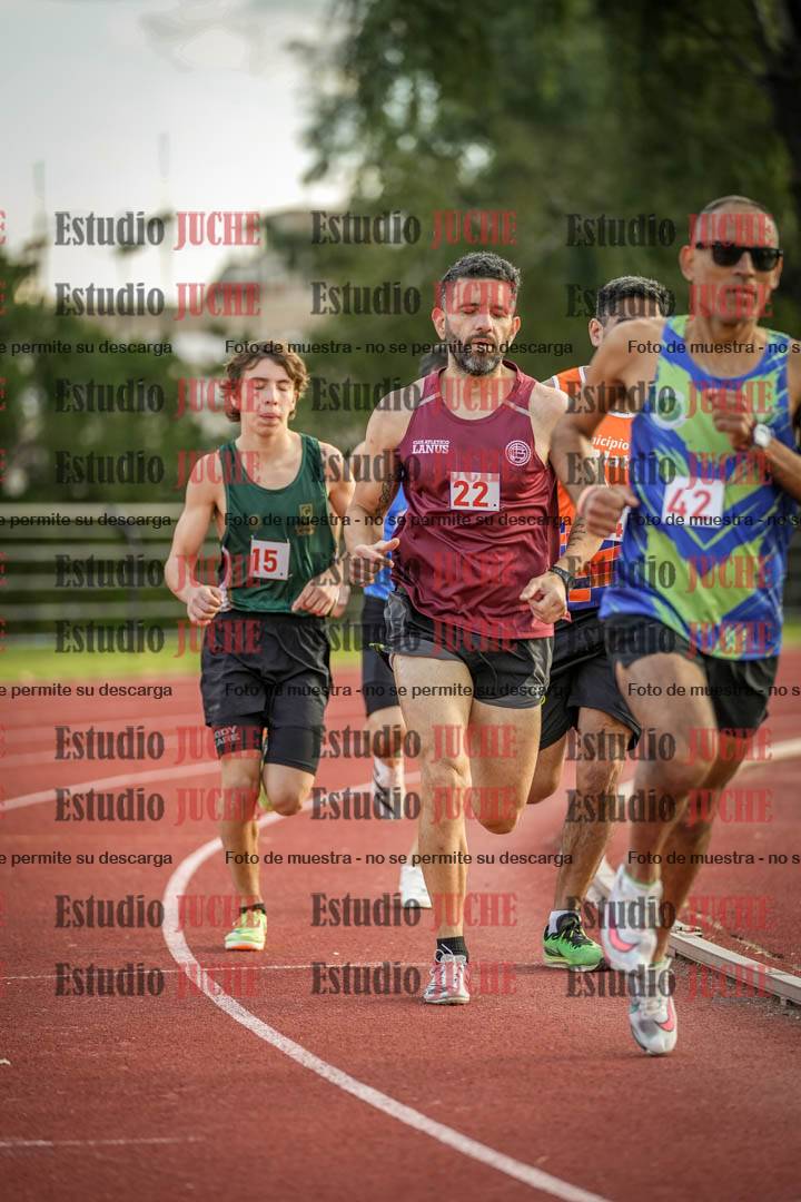 Fotos de los 1500 m llanos de varones