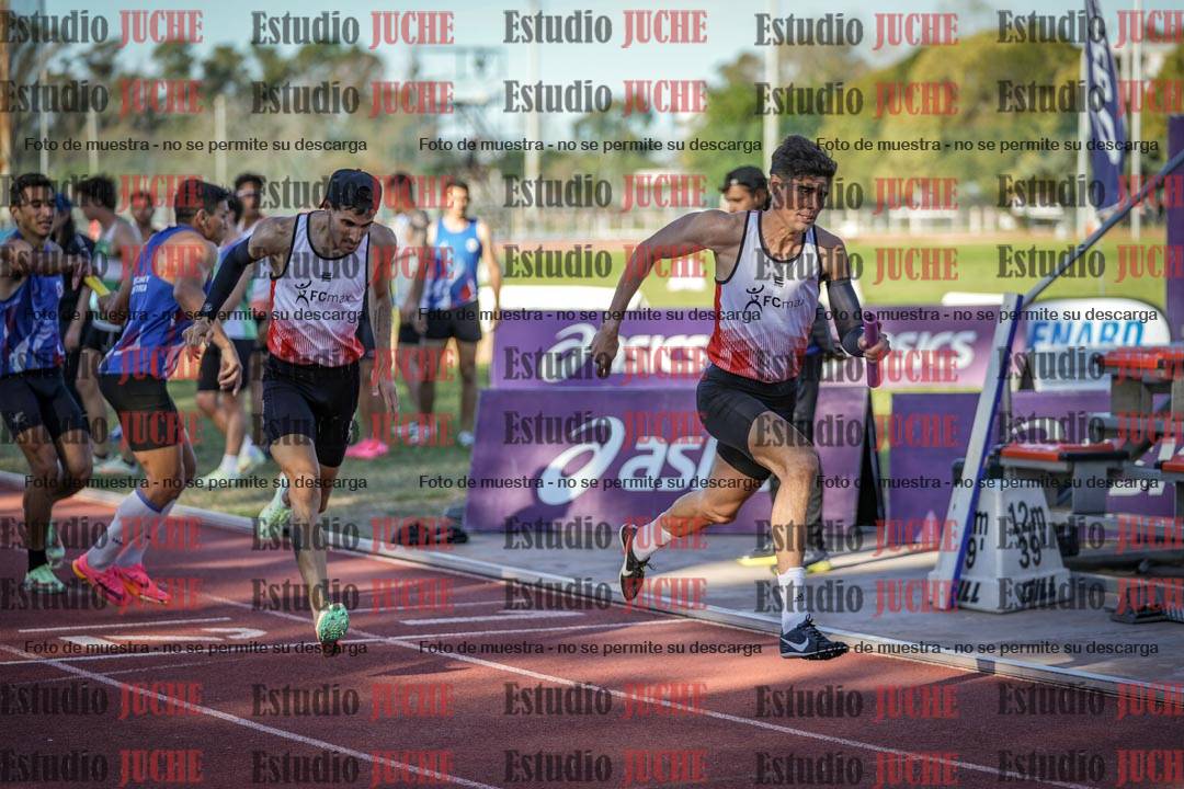 Fotos de las Postas 4x400 m de varones