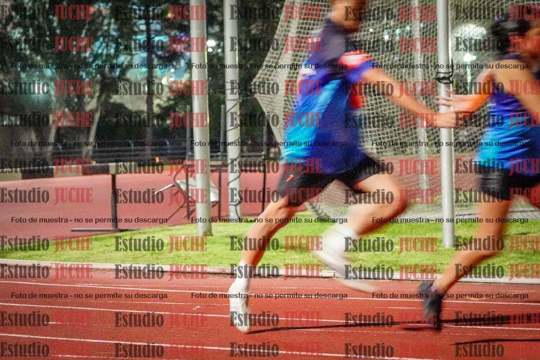 Fotos de las postas 4x100 m mixtas