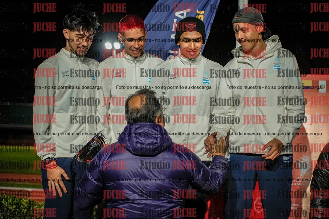 Fotos de algunos extras y podios del día 3