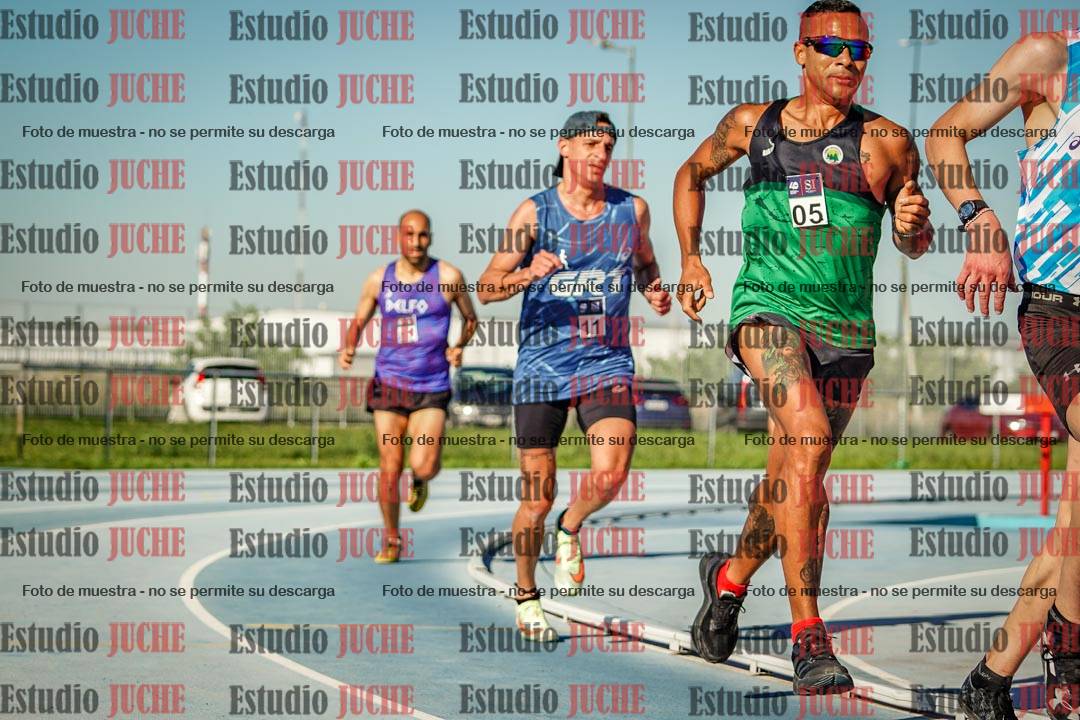 Fotos de los 3000 m llanos de varones