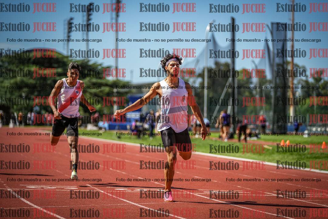 Fotos de los 400 m llanos de varones