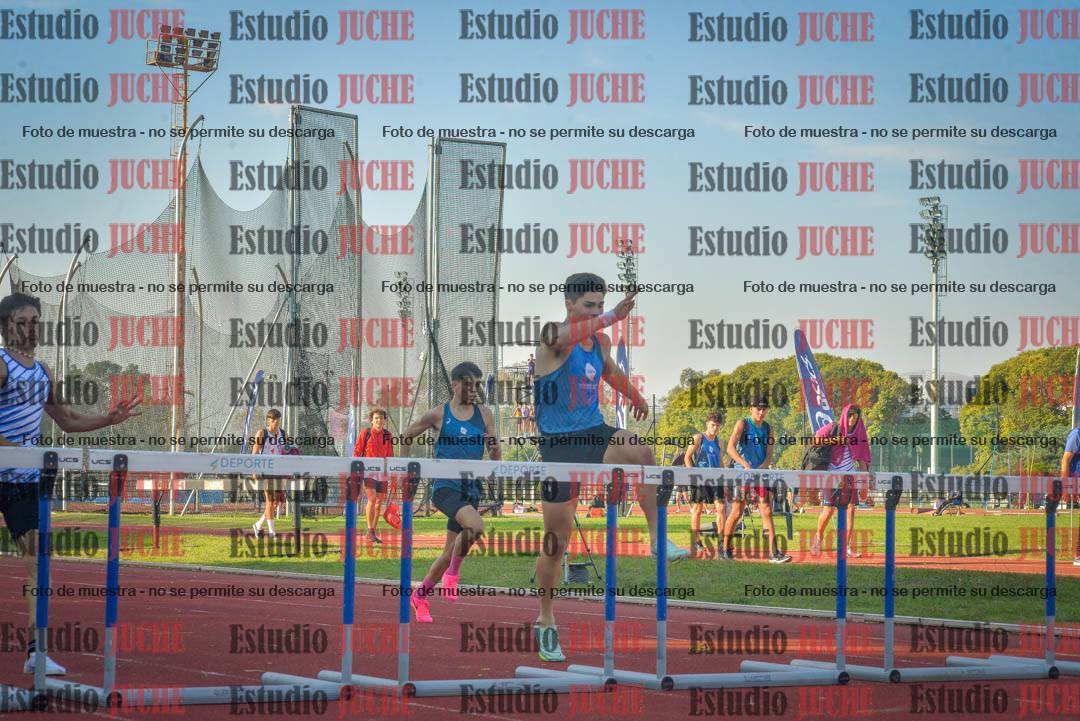Fotos de los 400 m con vallas de varones