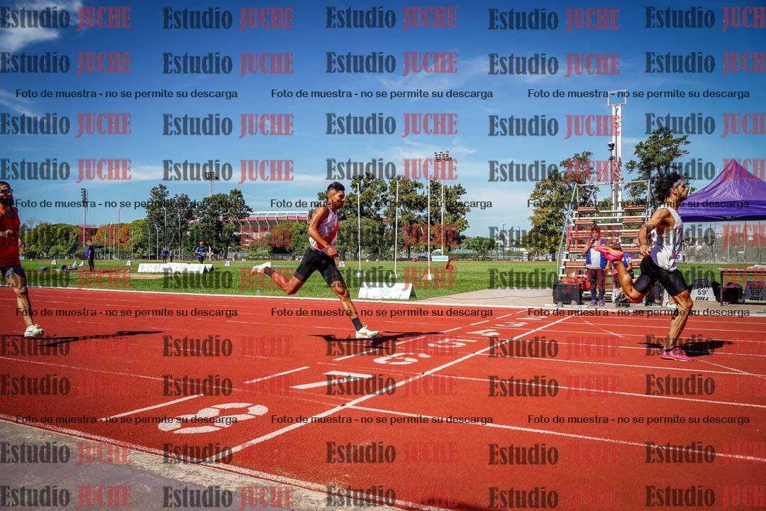 Fotos de los 400 m llanos de varones
