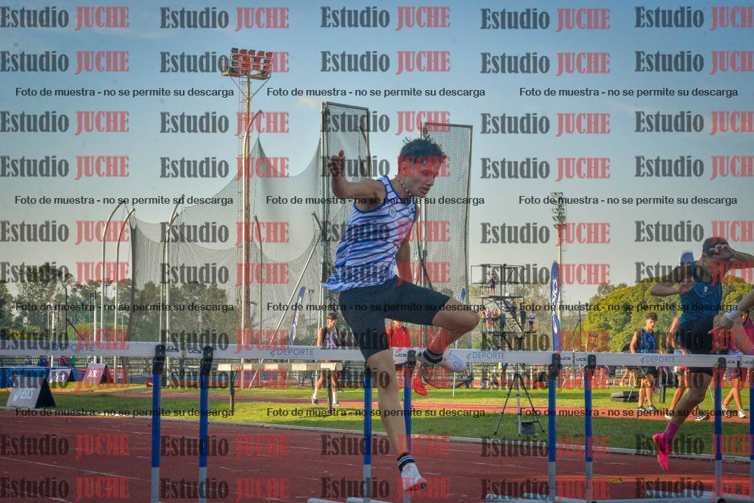 Fotos de los 400 m con vallas de varones