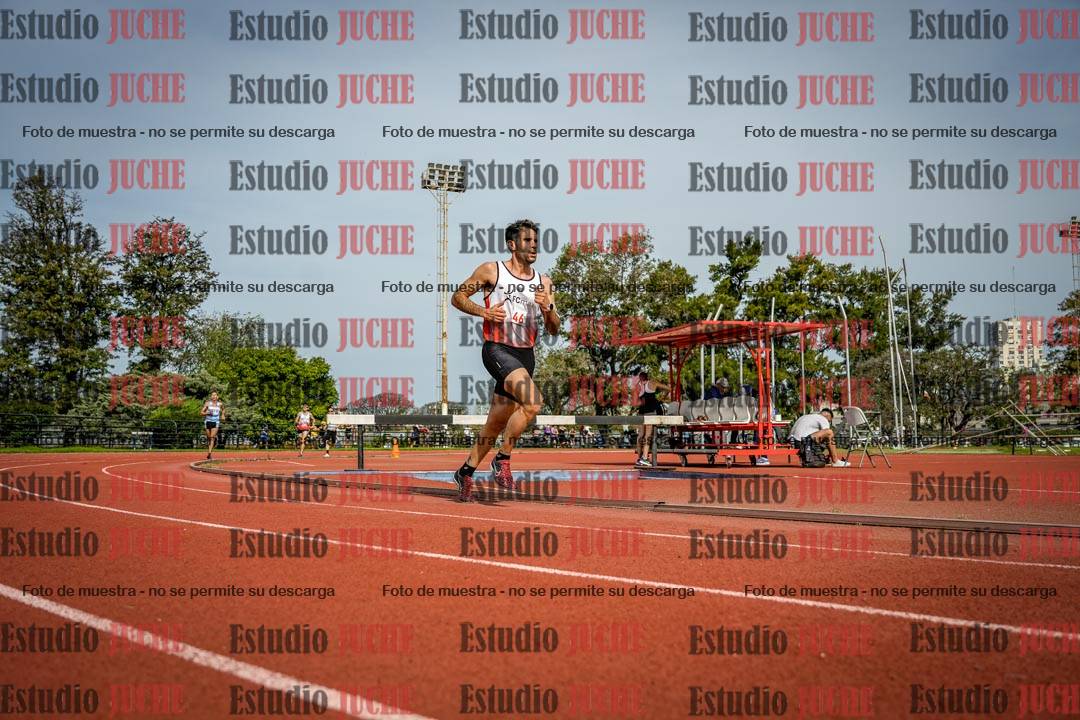 Fotos de los 3000 m llanos de varones