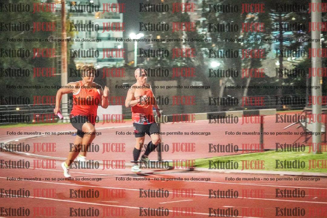 Fotos de las postas 4x100 m mixtas