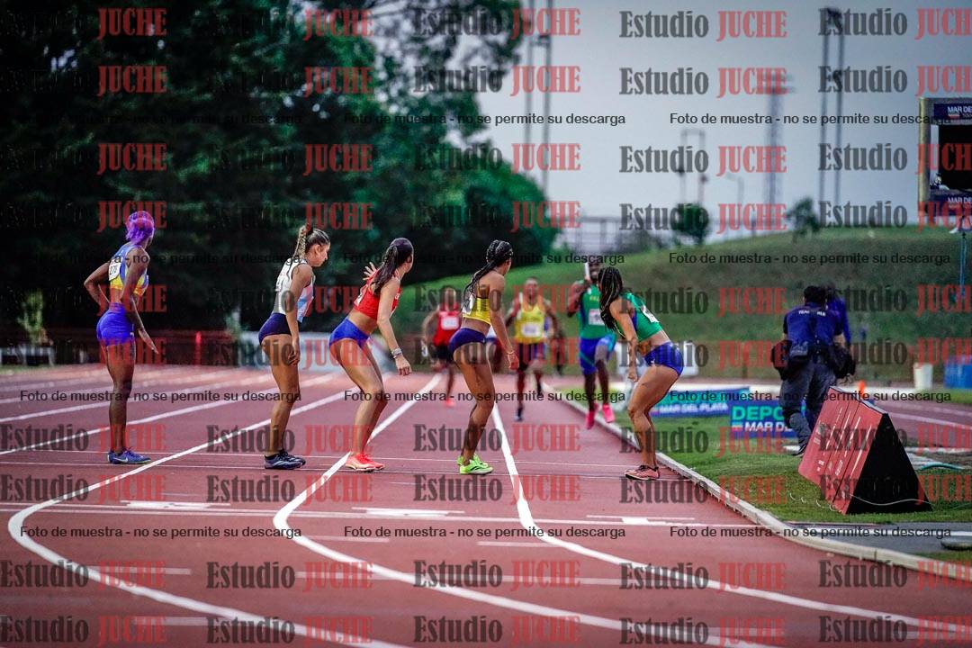 Fotos de los relevos 4x400 m mixtos