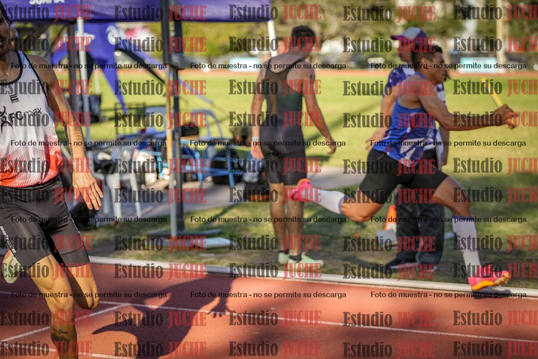 Fotos de las Postas 4x400 m de varones