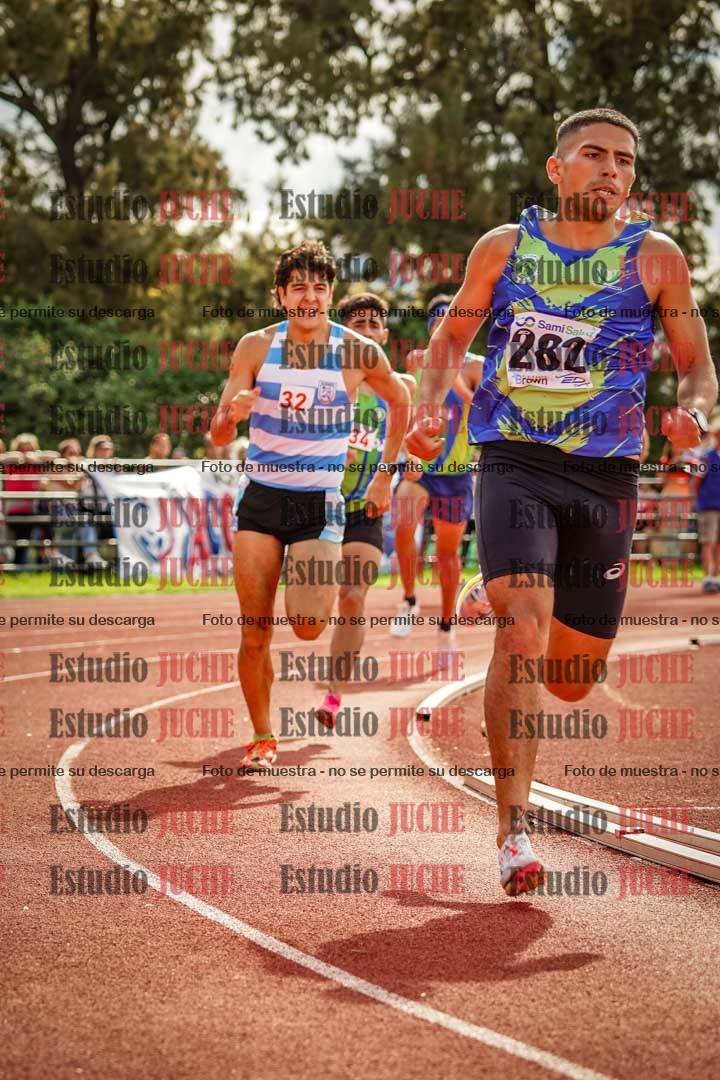 Fotos de los 800 m llanos de varones
