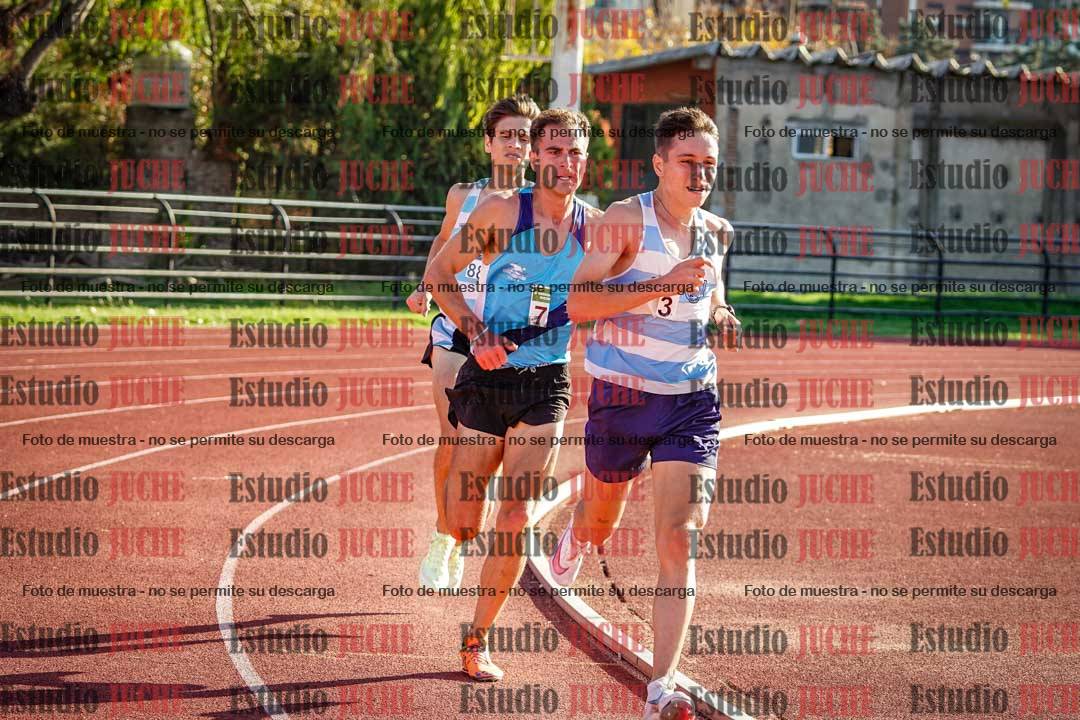 Fotos de los 3000 m llanos de varones