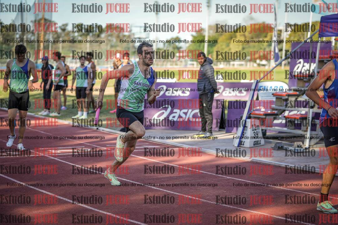Fotos de las Postas 4x400 m de varones