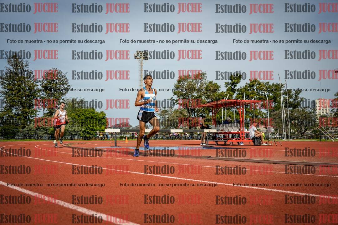Fotos de los 3000 m llanos de varones