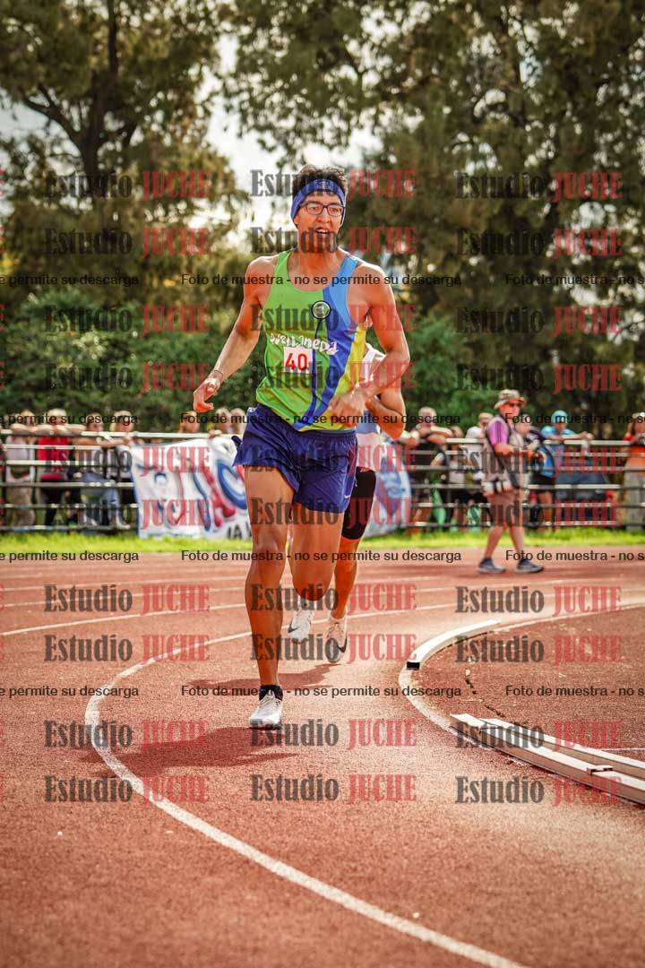 Fotos de los 800 m llanos de varones