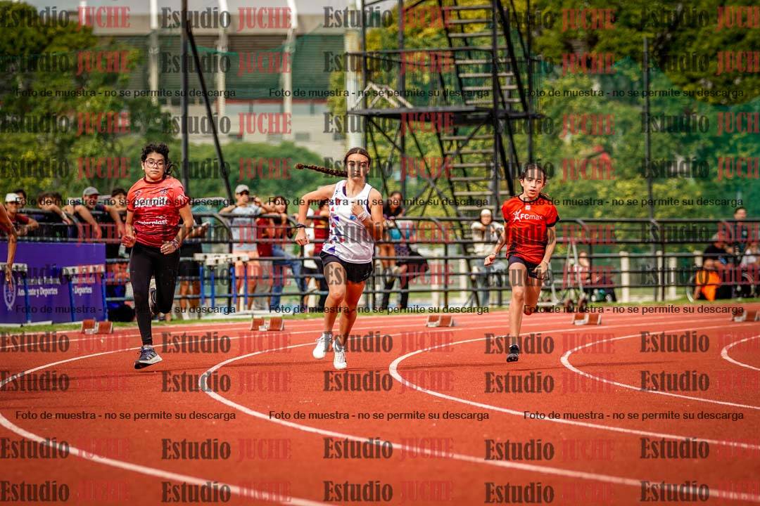 Fotos de los 150 m de mujeres