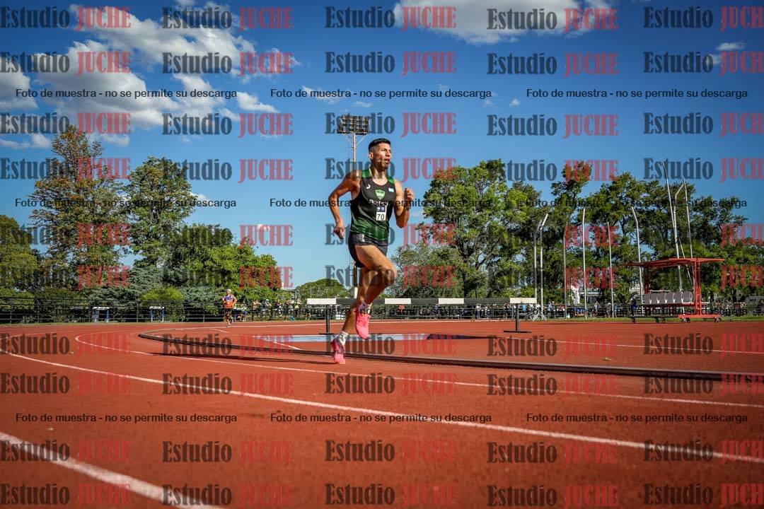 Fotos de los 3000 m llanos de varones