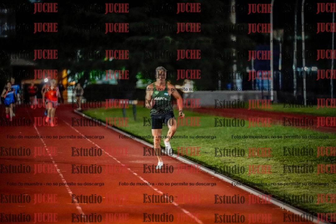 Fotos de las postas 4x100 m mixtas