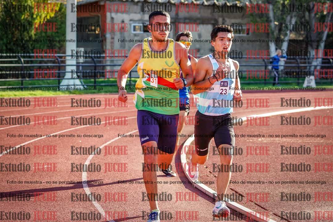 Fotos de los 3000 m llanos de varones