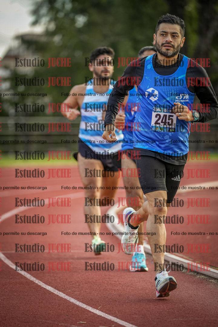 Fotos de los 1500 m llanos de varones