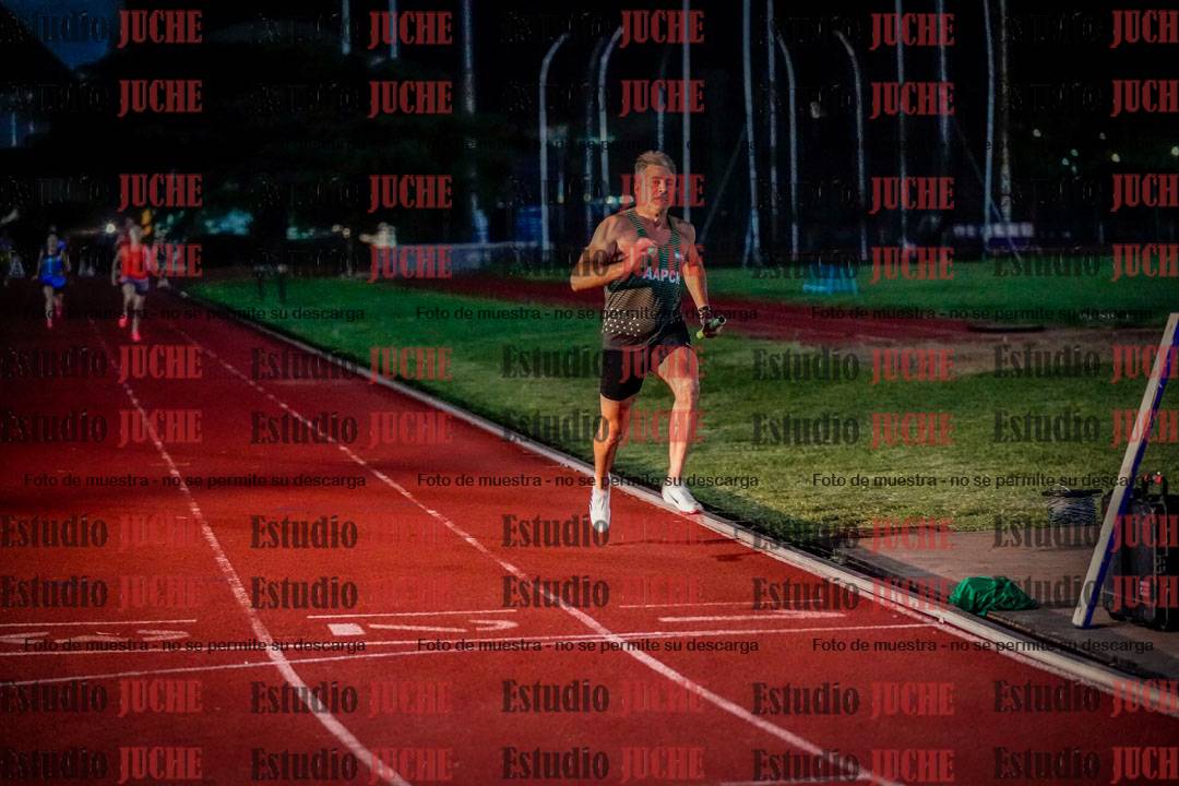 Fotos de las postas 4x100 m mixtas