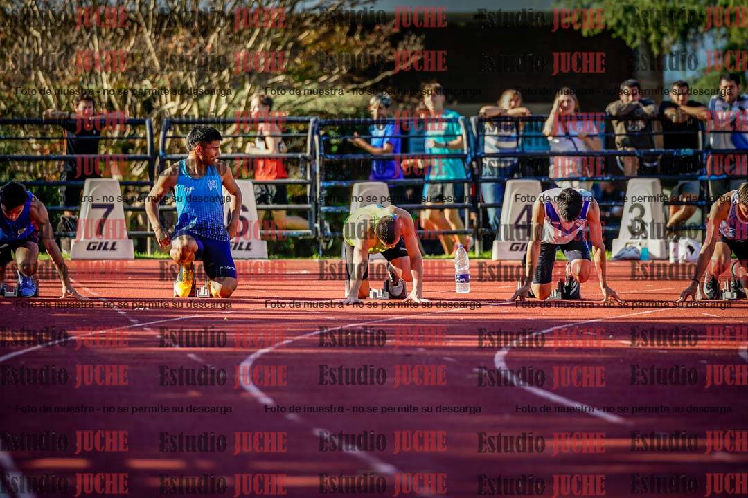 Fotos de los 100 m llanos de varones - FINAL