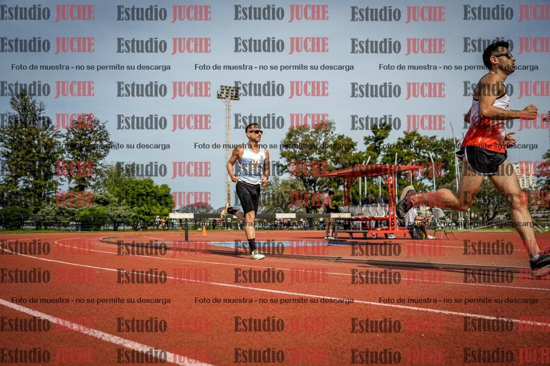 Fotos de los 3000 m llanos de varones