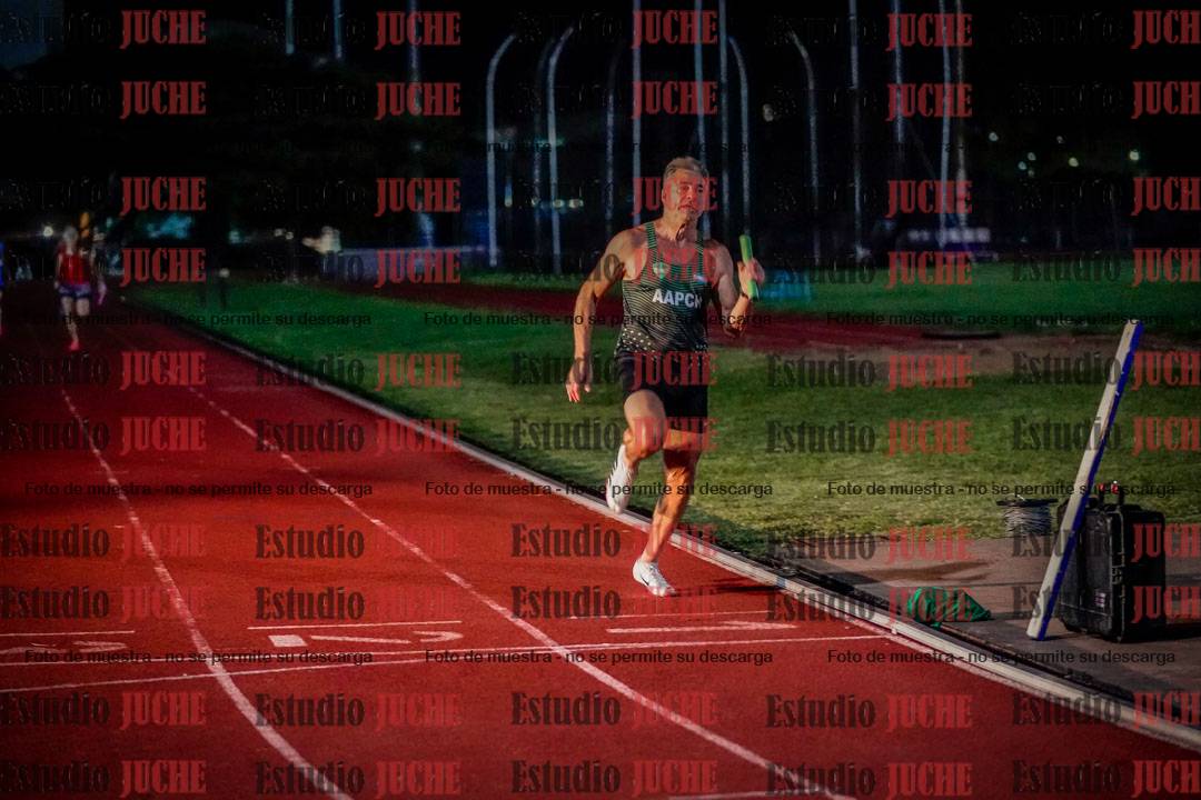 Fotos de las postas 4x100 m mixtas