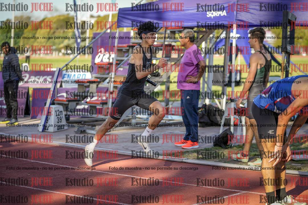 Fotos de las Postas 4x400 m de varones
