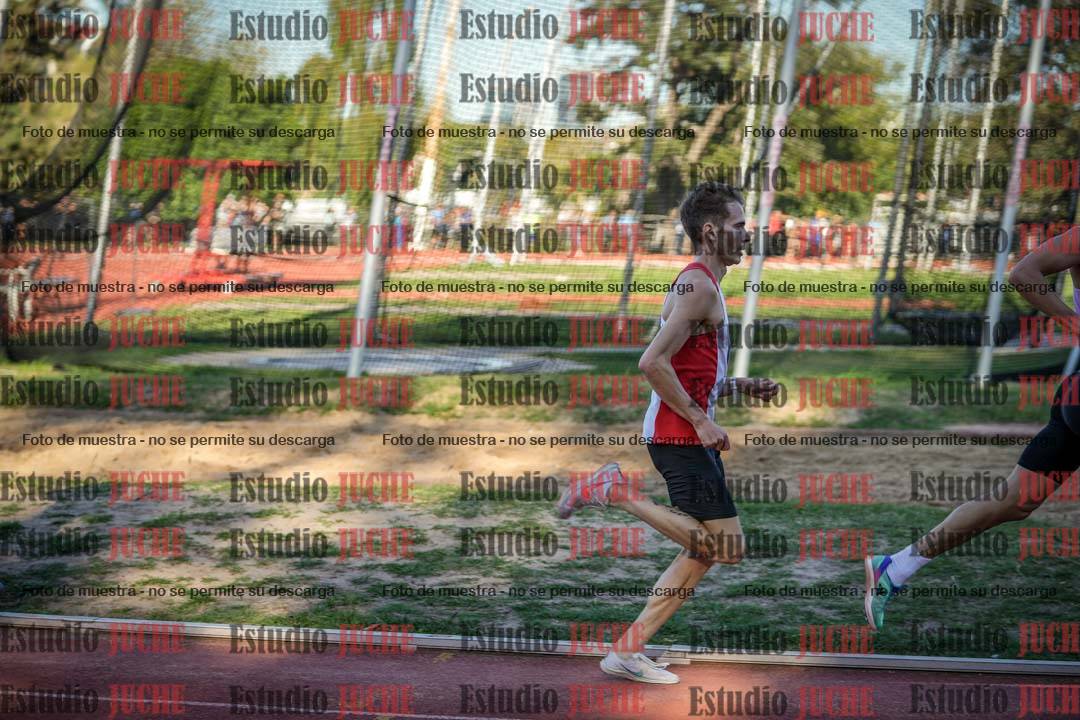 Fotos de los 3000 m llanos de varones