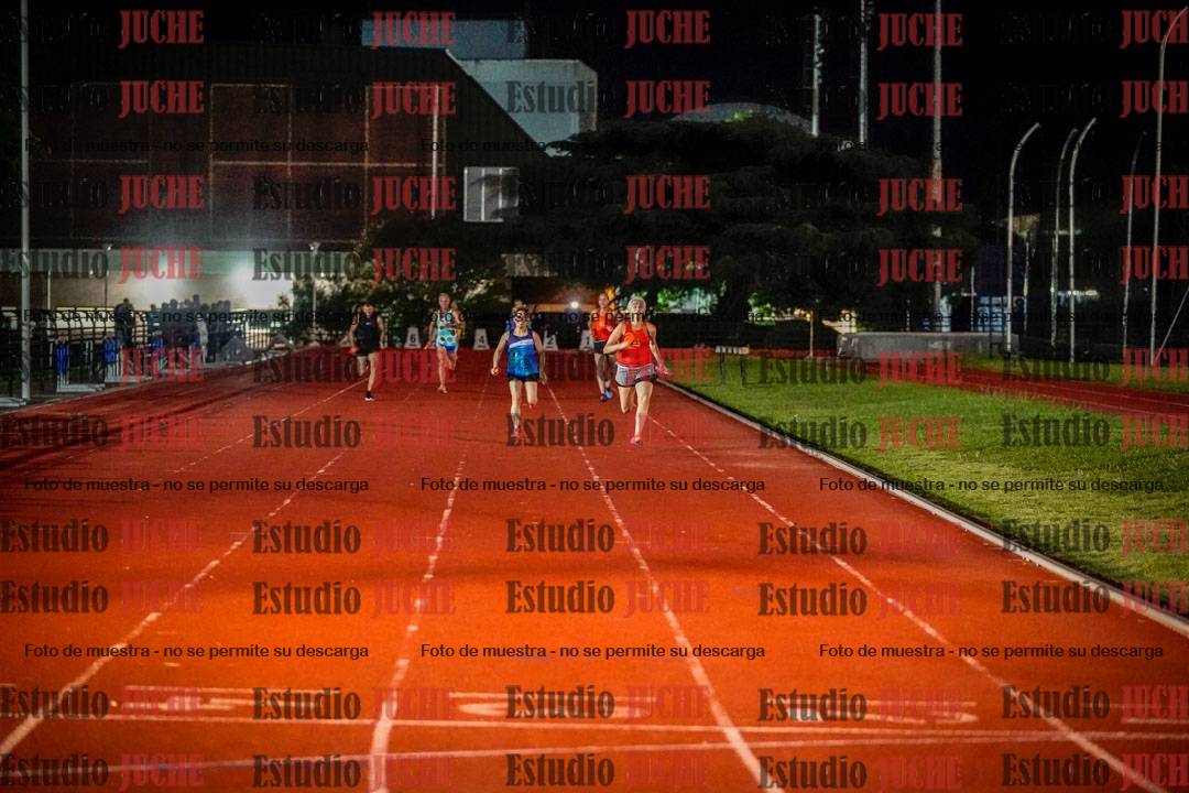 Fotos de las postas 4x100 m mixtas
